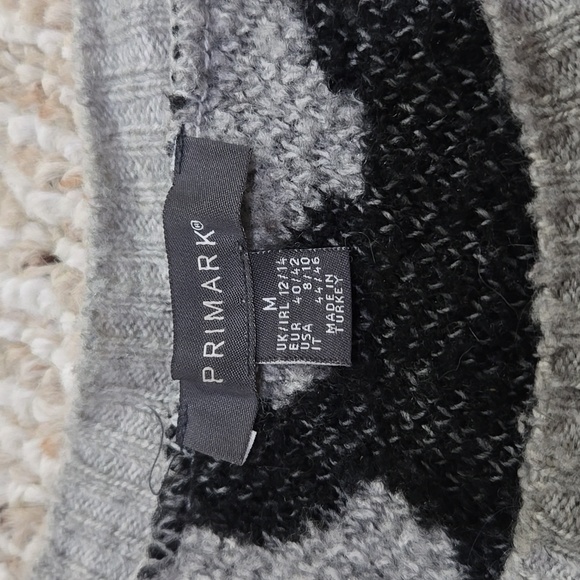 Primark Grey and Black Leopard-Pattern Knit Sweater - Picture 2 of 12